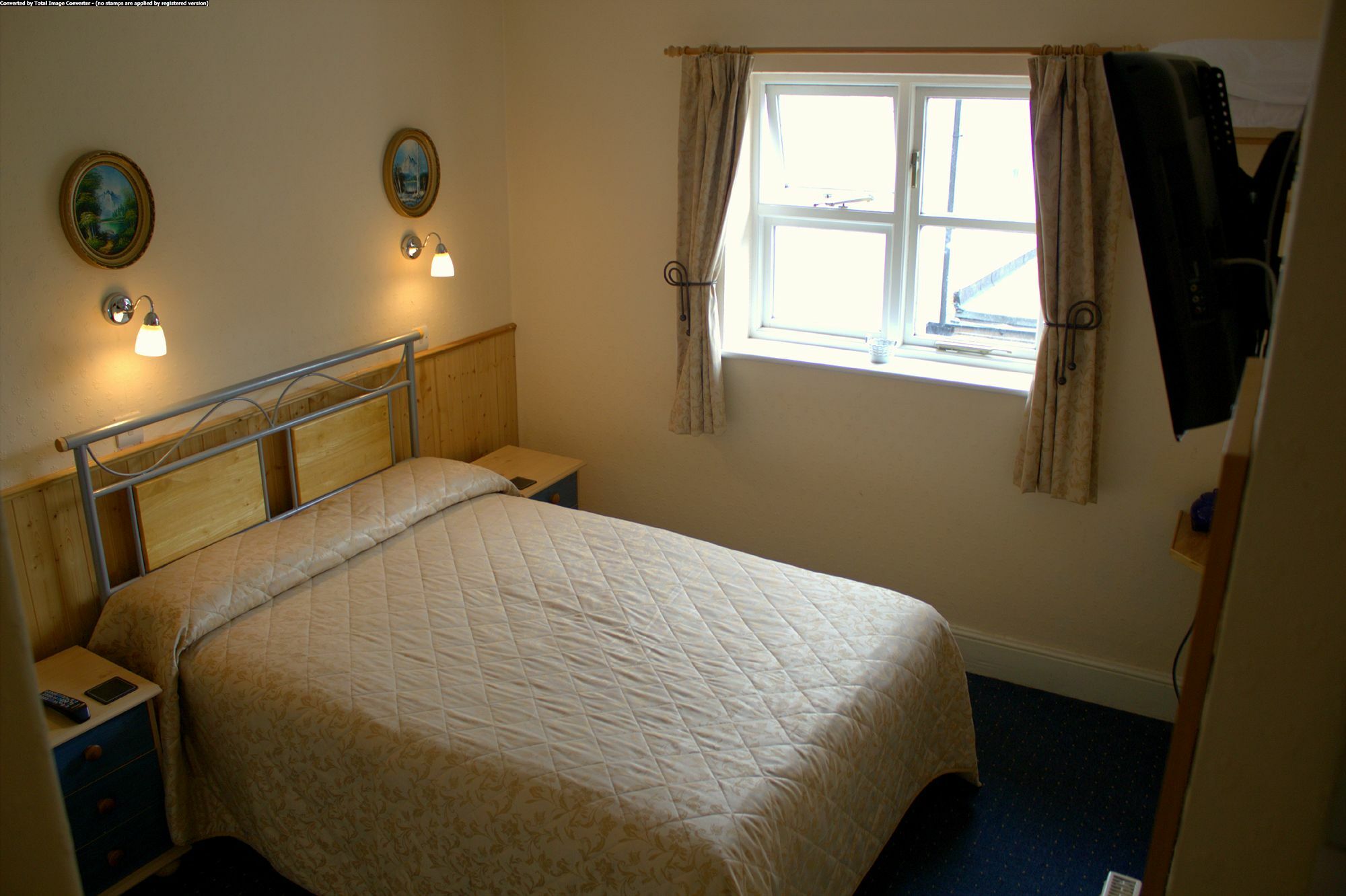 Gatwick Turret Guest House Horley Eksteriør billede