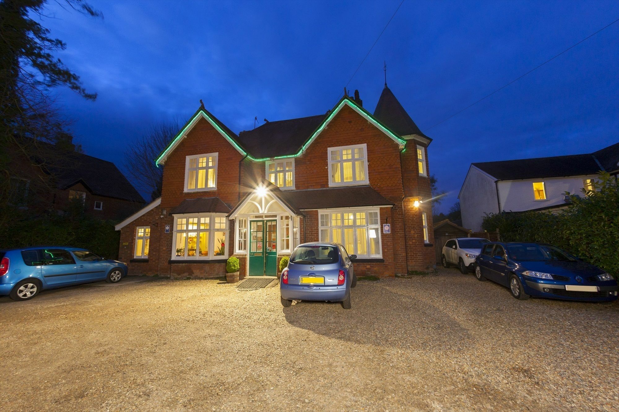 Gatwick Turret Guest House Horley Eksteriør billede